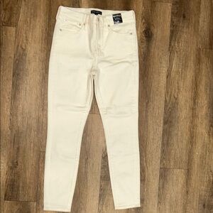 J Crew Cream Skinny Jeans Sleek Spring Essential